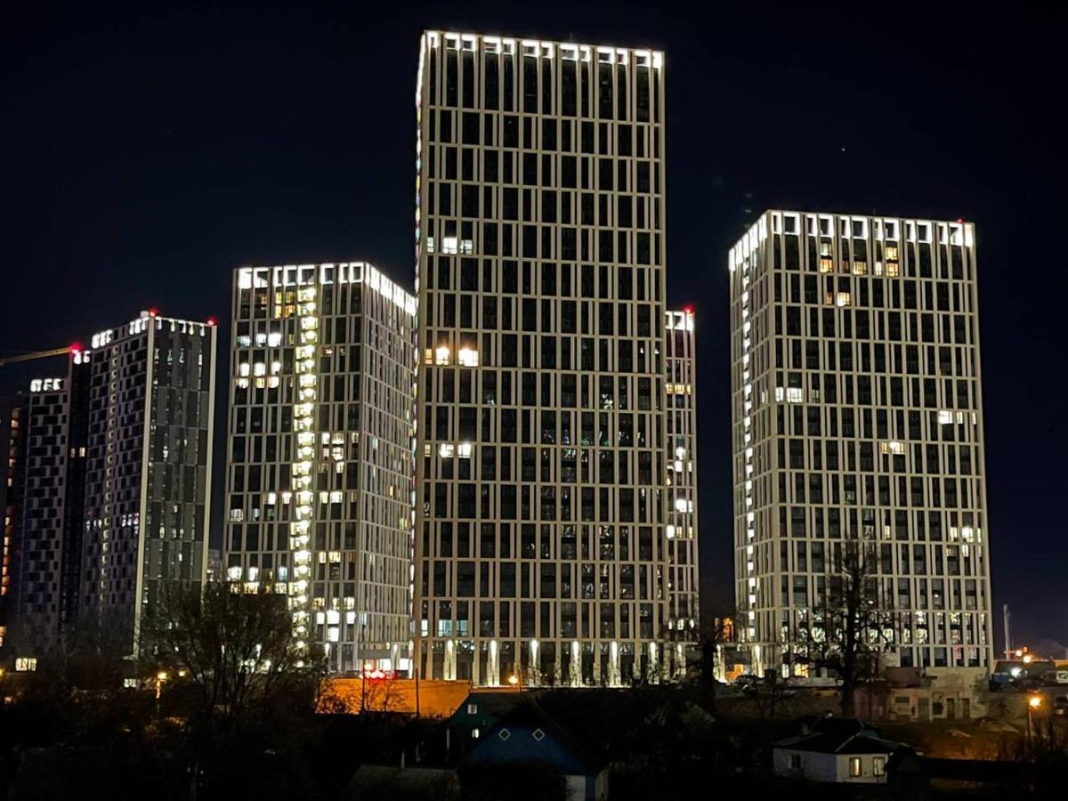 Slavutich Apartments Near Metro Station Kijev Kültér fotó