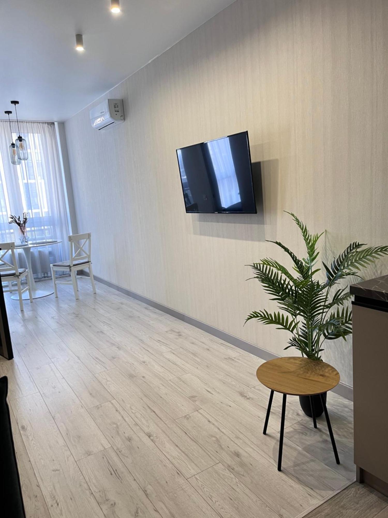 Slavutich Apartments Near Metro Station Kijev Kültér fotó